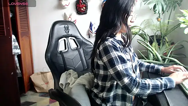 cat salo online show from 03-26-26, 04:49