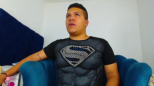 StevanHouston online show from 02-05-25, 04:37