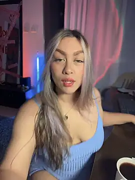 Im sophiie online show from 10-16-25, 06:43