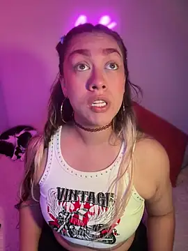 Im sophiie online show from 03-02-25, 10:34