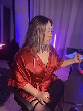 Im sophiie online show from 11-13-25, 06:06