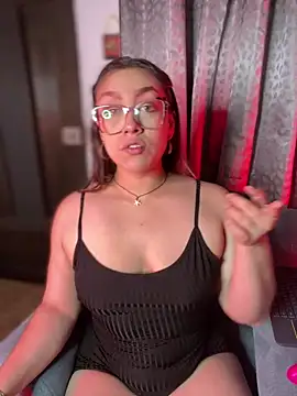 Im sophiie online show from 03-18-25, 09:12