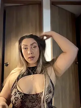 Im sophiie online show from 02-05-26, 06:42