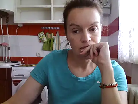 LoveNBloom online show from 07-21-26, 04:52