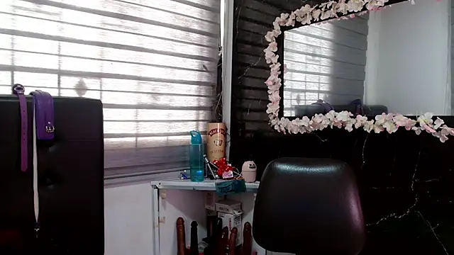 VIOLETTA-HOT online show from 03-18-25, 05:01