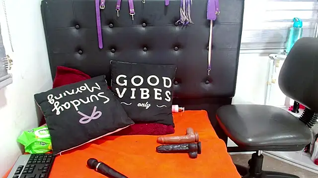 VIOLETTA-HOT online show from 02-20-25, 11:31