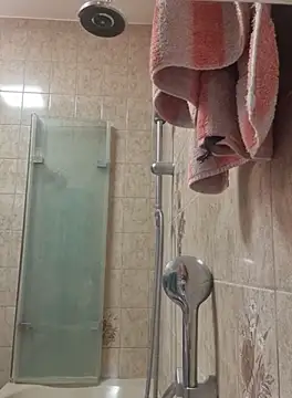 Snapshot of schlecker66 chatting on 09-24-25, 04:41 schlecker66 online show from 09-24-25, 04:41