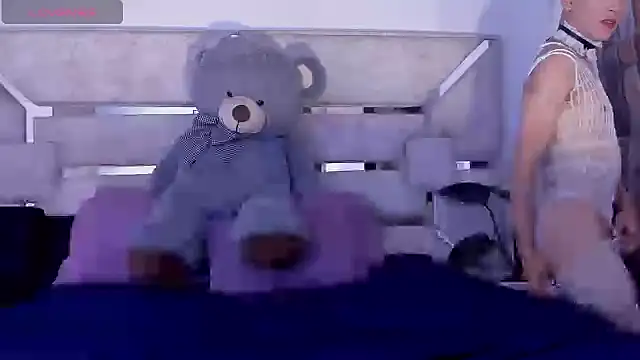 Snapshot of patrik-121 chatting on 09-20-25, 12:15 patrik-121 online show from 09-20-25, 12:15