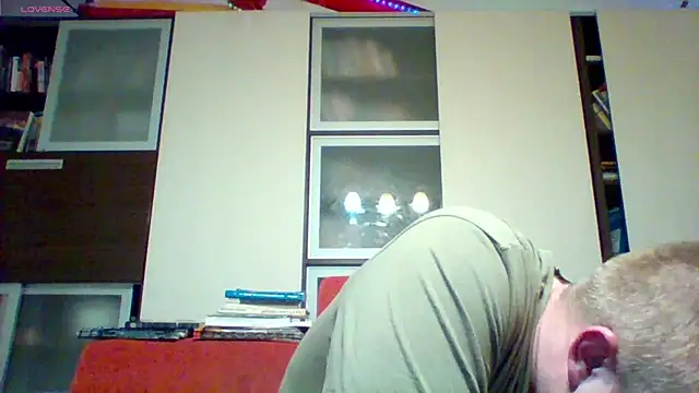 Matttthees online show from 10-18-25, 06:32