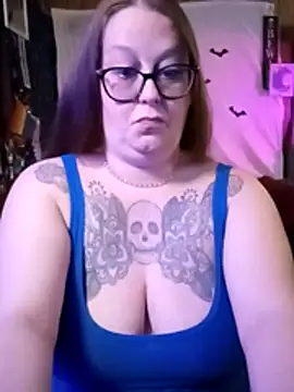 edgexchaos online show from 12-18-25, 01:22