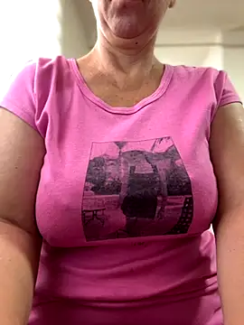 Snapshot of sweetmystery1 chatting on 09-19-25, 10:41 sweetmystery1 online show from 09-19-25, 10:41