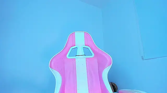 Ariana f online show from 03-18-26, 08:43