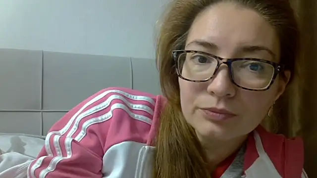 Snapshot of Ashleyspice chatting on 10-21-25, 08:03 Ashleyspice online show from 10-21-25, 08:03