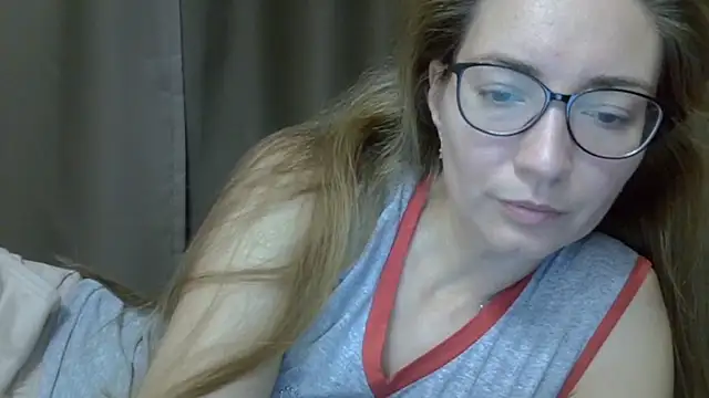 Snapshot of Ashleyspice chatting on 10-14-25, 07:53 Ashleyspice online show from 10-14-25, 07:53