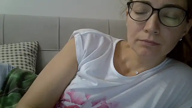 Snapshot of Ashleyspice chatting on 09-12-25, 05:29 Ashleyspice online show from 09-12-25, 05:29