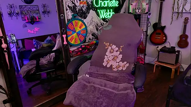 Snapshot of CharletteWebb chatting on 03-01-25, 03:21 CharletteWebb online show from 03-01-25, 03:21