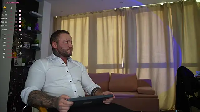 Snapshot of Demianblake chatting on 03-22-25, 03:20 Demianblake online show from 03-22-25, 03:20