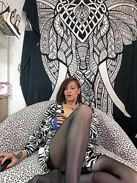 Snapshot of Boonny_Boo01 chatting on 04-21-26, 04:57 Boonny Boo01 online show from 04-21-26, 04:57