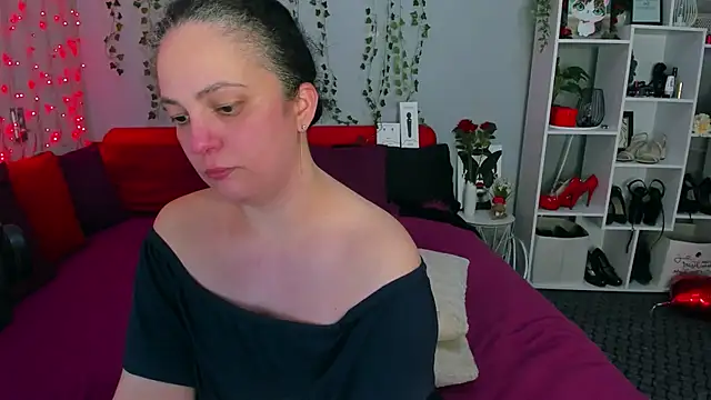 DarlingMilf online show from 03-06-26, 07:09