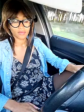 guardami1988 online show from 11-21-25, 09:52