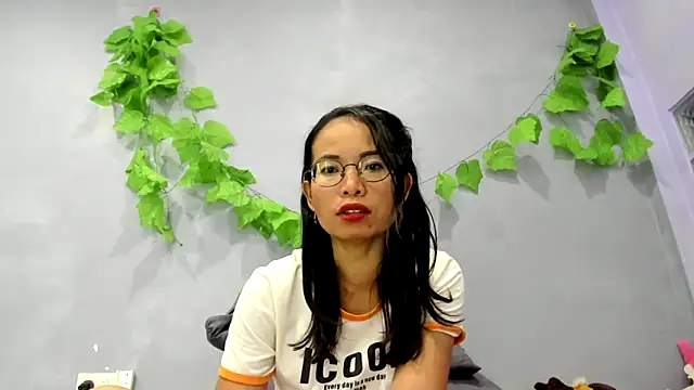 Snapshot of loveley_jenny chatting on 10-06-25, 05:19 loveley jenny online show from 10-06-25, 05:19