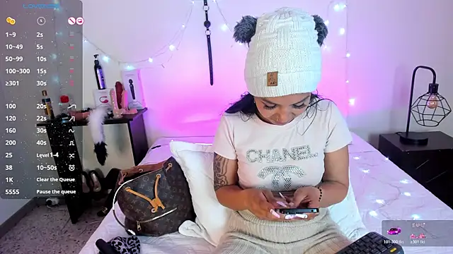 Tracy lambo online show from 11-30-25, 01:34