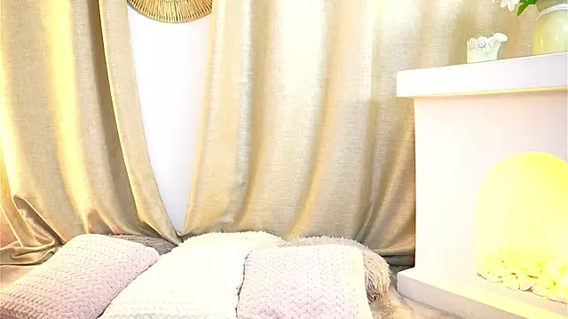 Snapshot of Valeriestyle chatting on 05-25-26, 04:34 Valeriestyle online show from 05-25-26, 04:34