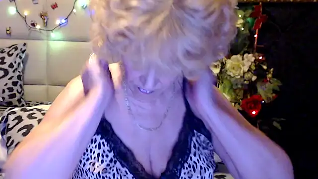 HappyWomanOn online show from 04-17-26, 08:50