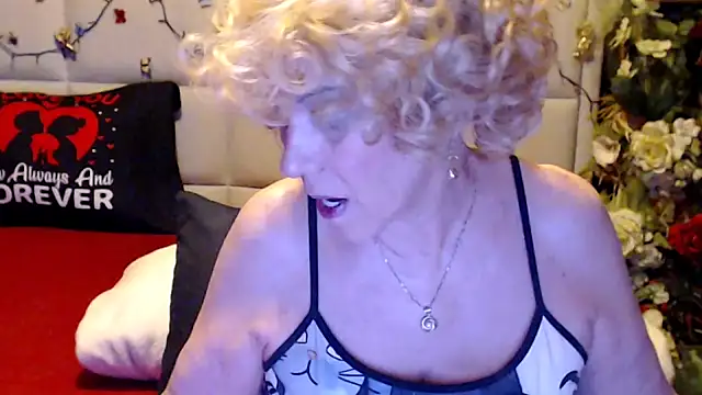 HappyWomanOn online show from 03-12-26, 08:18