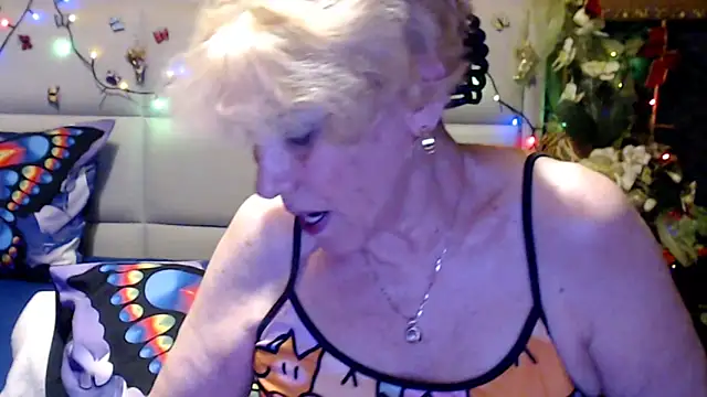 HappyWomanOn online show from 06-27-26, 09:48
