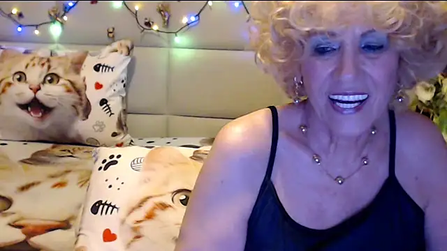 HappyWomanOn online show from 03-27-26, 09:38