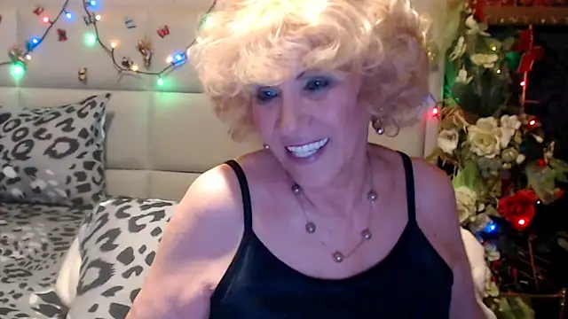 HappyWomanOn online show from 04-21-26, 06:47