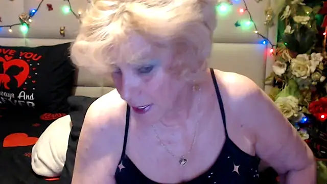 HappyWomanOn online show from 06-21-26, 09:59