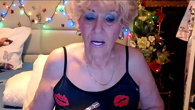 HappyWomanOn online show from 11-22-25, 10:03