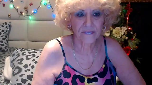 HappyWomanOn online show from 04-22-26, 09:27