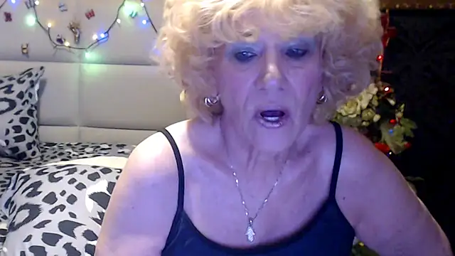 HappyWomanOn online show from 04-26-26, 09:06