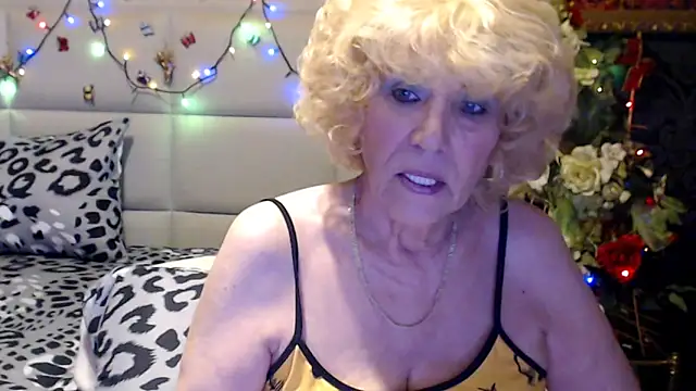 HappyWomanOn online show from 04-21-26, 06:42