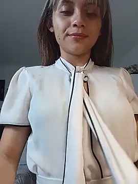 Snapshot of Pinkye_skarlet chatting on 05-25-26, 04:45 Pinkye skarlet online show from 05-25-26, 04:45