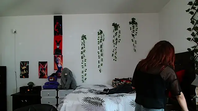 Pinkye skarlet online show from 09-18-25, 04:54