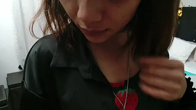 Snapshot of Pinkye_skarlet chatting on 06-25-26, 07:13 Pinkye skarlet online show from 06-25-26, 07:13