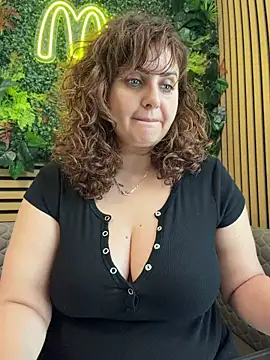 Snapshot of AnneKane chatting on 05-22-26, 09:07 AnneKane online show from 05-22-26, 09:07