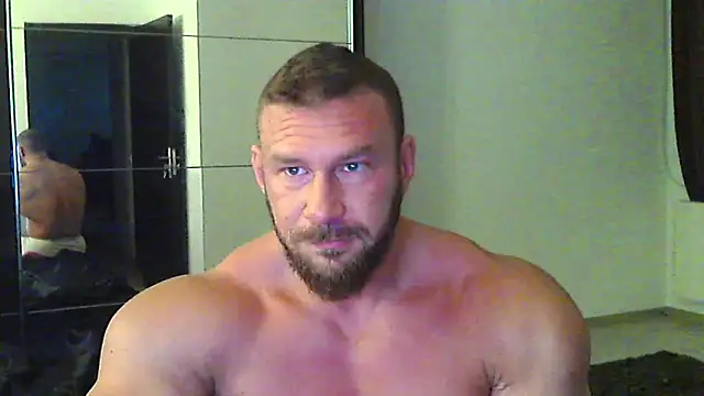 Snapshot of muscularkevin chatting on 05-27-26, 03:25 muscularkevin online show from 05-27-26, 03:25