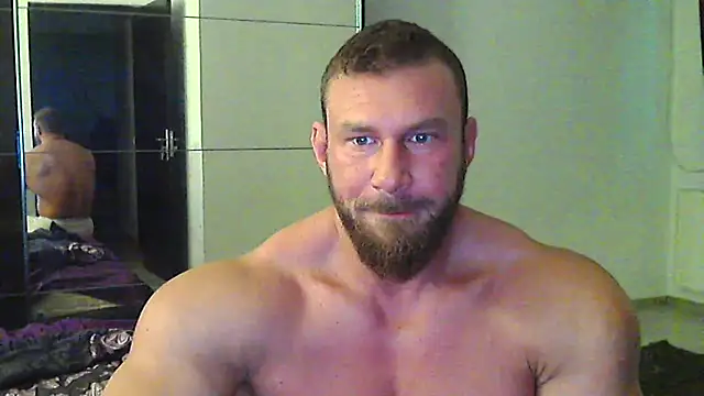 Snapshot of muscularkevin chatting on 05-15-26, 03:37 muscularkevin online show from 05-15-26, 03:37