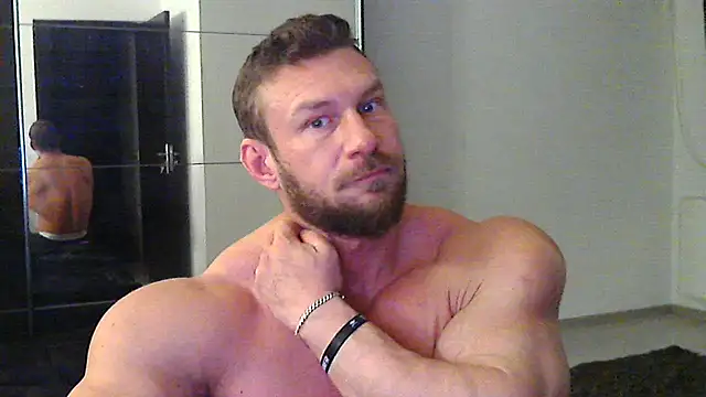 Snapshot of muscularkevin chatting on 03-11-25, 04:41 muscularkevin online show from 03-11-25, 04:41