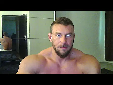 Snapshot of muscularkevin chatting on 10-02-25, 01:03 muscularkevin online show from 10-02-25, 01:03