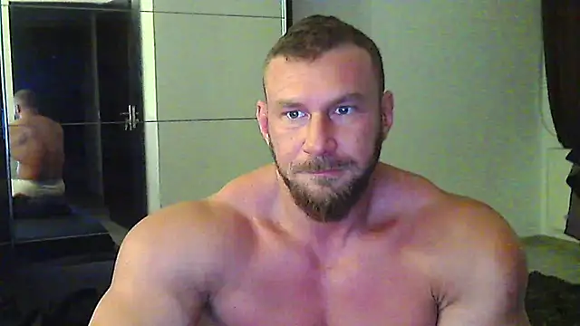 Snapshot of muscularkevin chatting on 05-22-26, 03:37 muscularkevin online show from 05-22-26, 03:37
