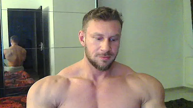 Snapshot of muscularkevin chatting on 12-19-24, 02:13 muscularkevin online show from 12-19-24, 02:13