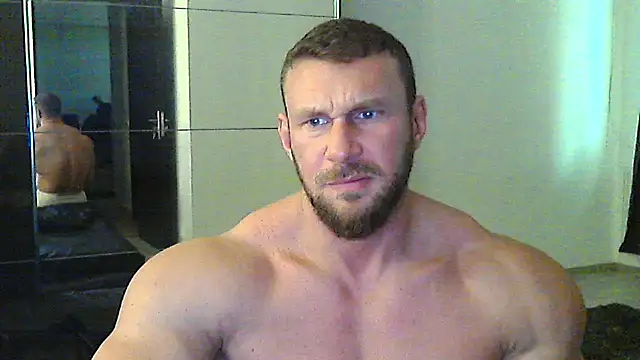 Snapshot of muscularkevin chatting on 10-23-25, 01:21 muscularkevin online show from 10-23-25, 01:21