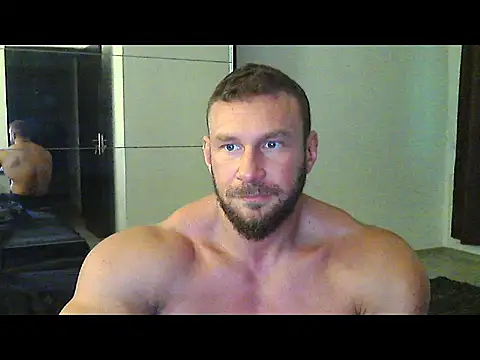 Snapshot of muscularkevin chatting on 09-29-25, 01:28 muscularkevin online show from 09-29-25, 01:28