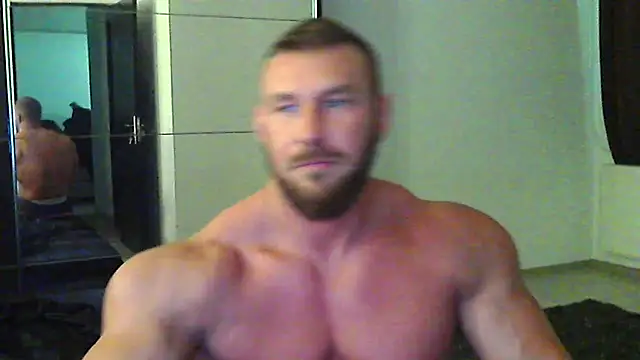 Snapshot of muscularkevin chatting on 05-25-26, 10:47 muscularkevin online show from 05-25-26, 10:47